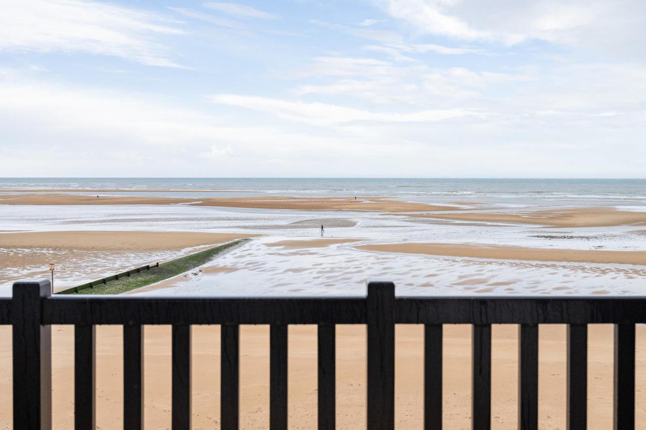 Joli Studio Avec Vue Panoramique Sur La Mer Houlgate Esterno foto